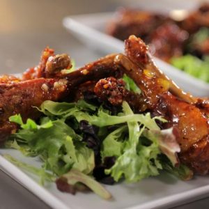 Duck wings with Honey and Chili-latonnelle